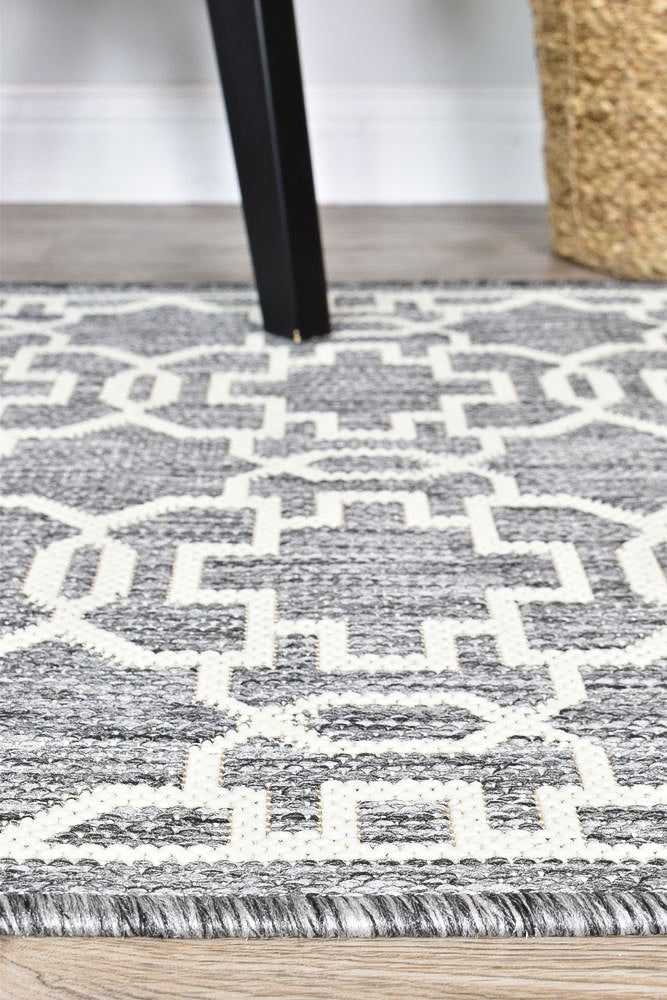 Alaska 208 in Grey & Cream : Runner Rug