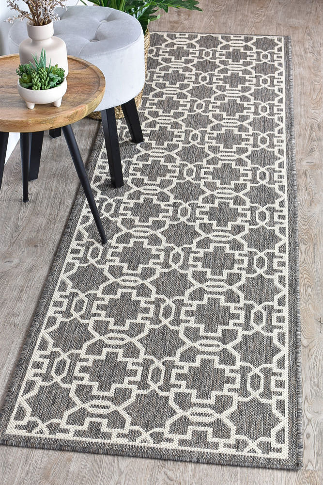 Alaska 208 in Brown & Cream : Runner Rug