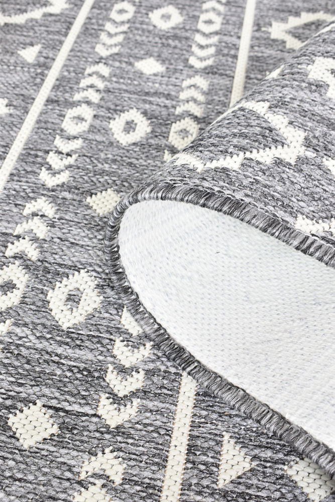 Alaska 333 in Grey & Cream Rug