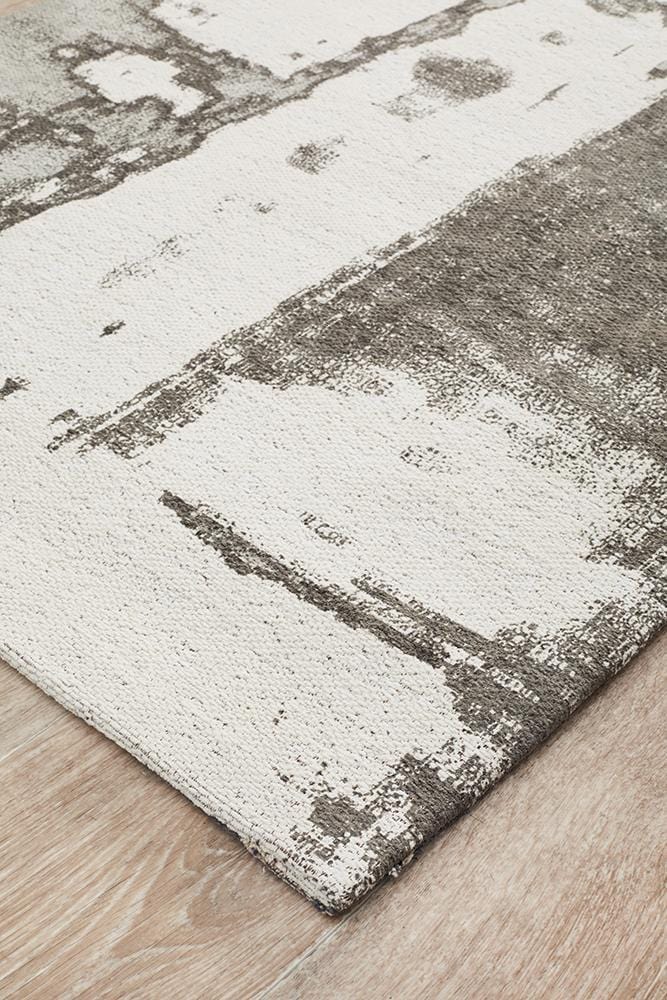 Silver And Earth Magnolia Runner Rug