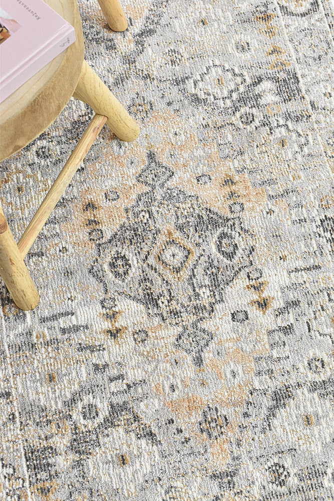 Menara 320 in Grey & Mustard Rug
