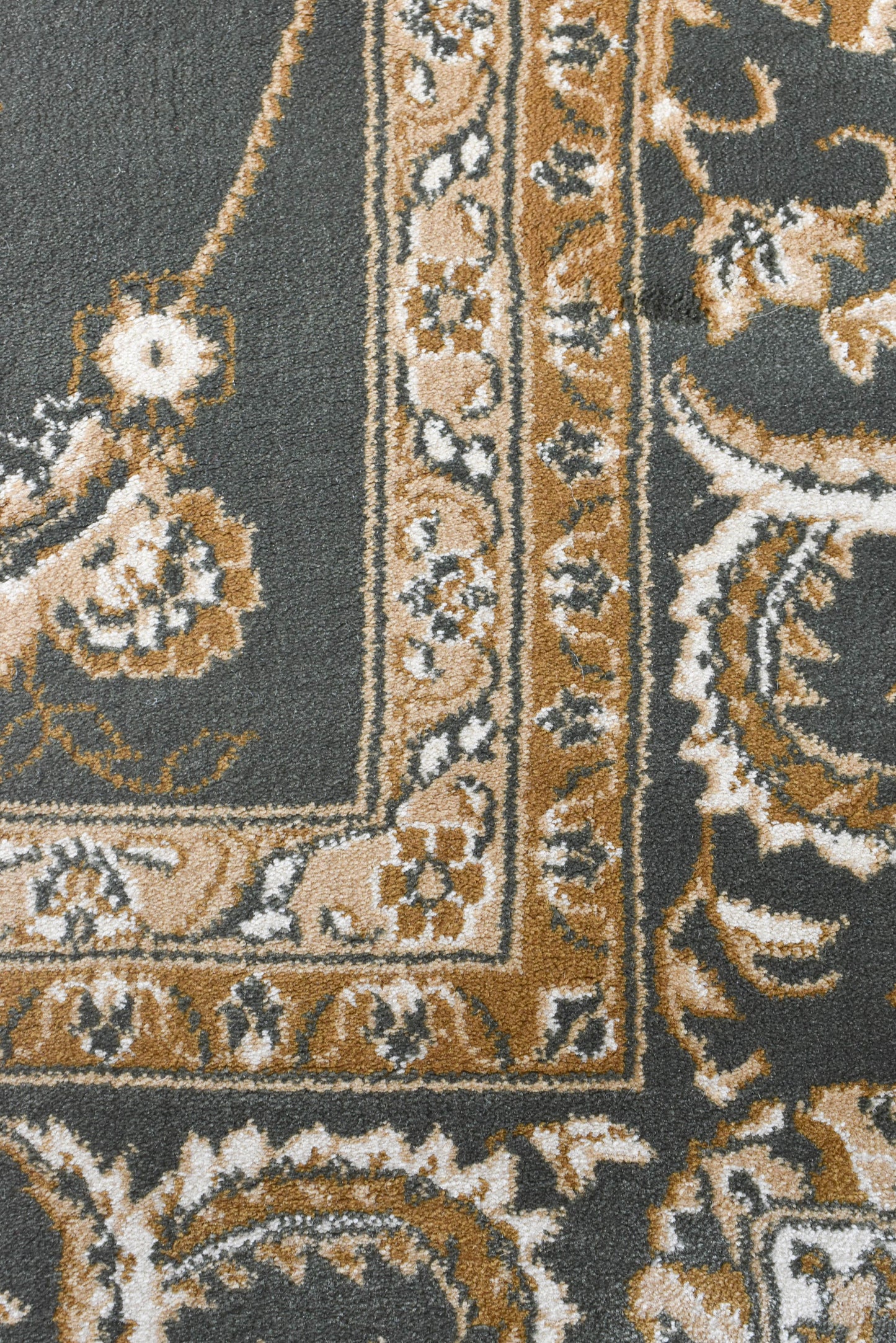 Vienna Opulent Charm Traditional in Green Rug