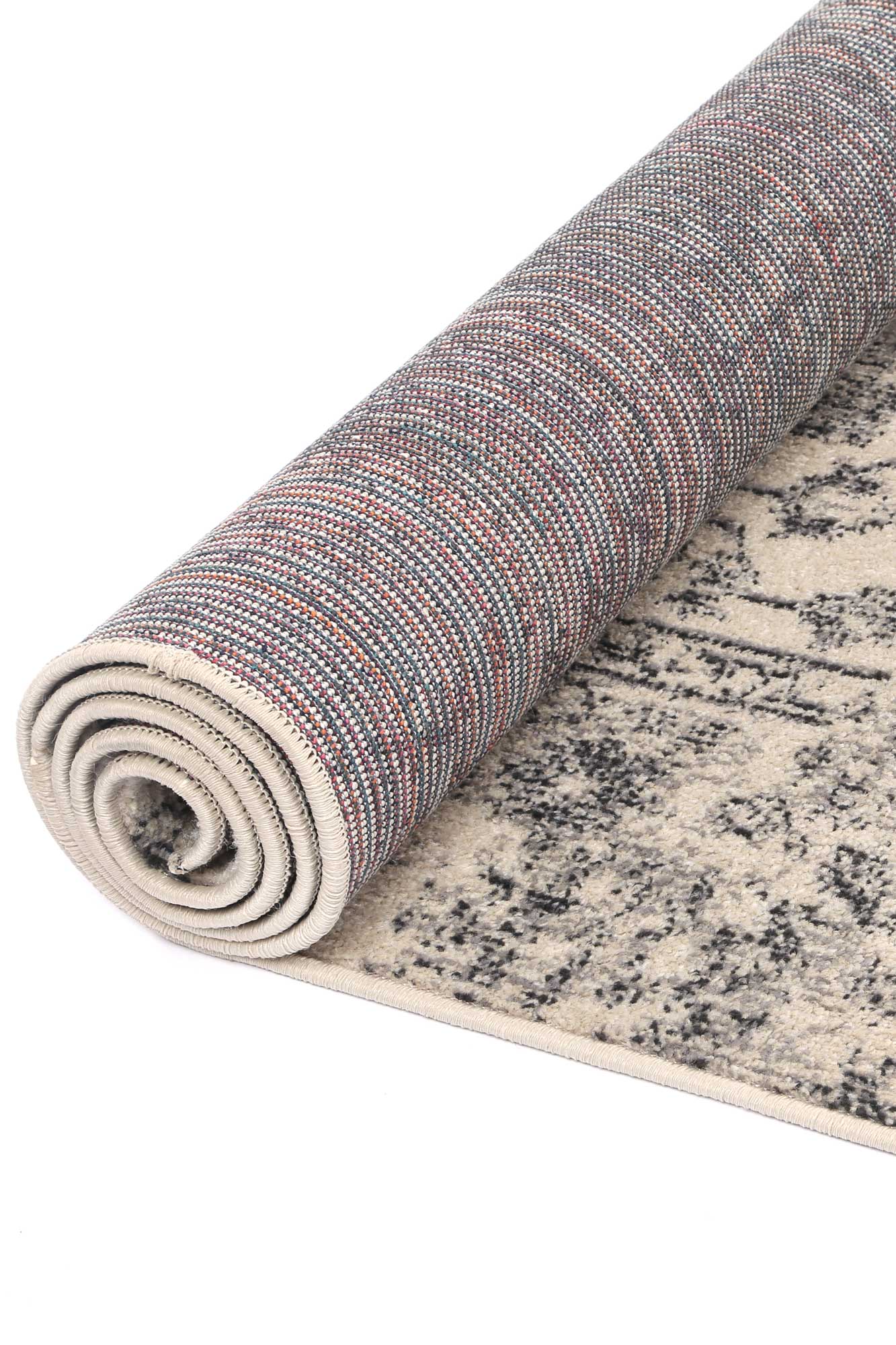 Lila Traditional Rug In Multi