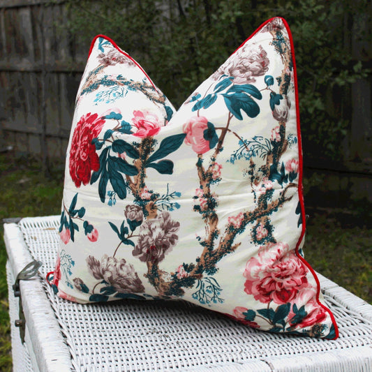 Floral Hideaway 100% Cotton White In Cushion Cover