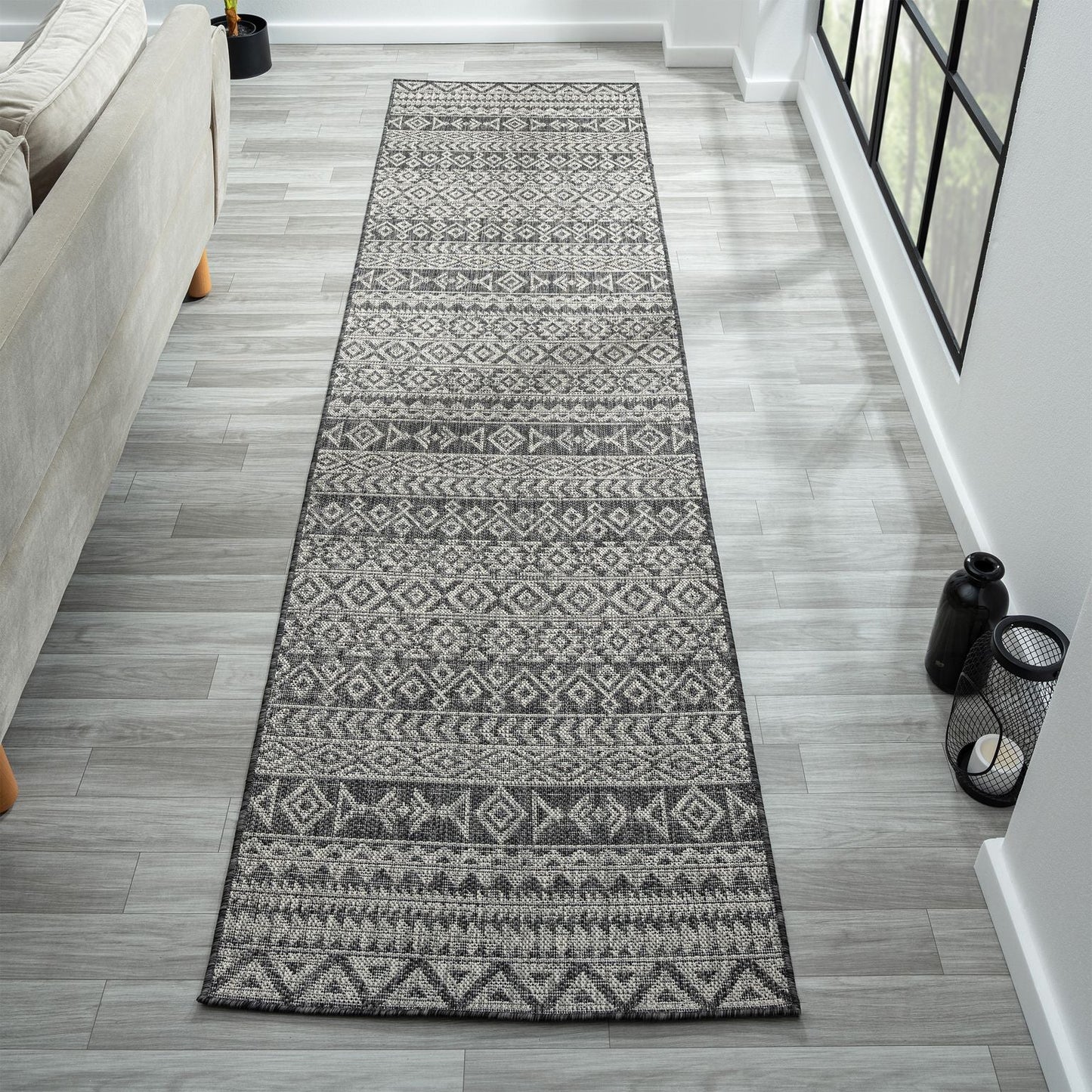 Alfresco 421 In Dark Grey : Runner Rug